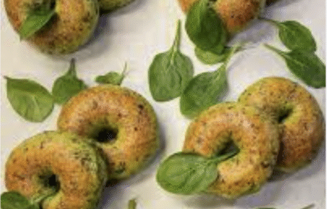 Bagels with spinach